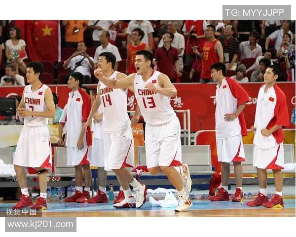 姚明坐下的背后故事与中国篮球发展的深刻思考