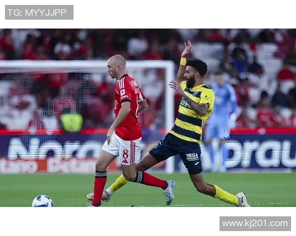 意甲赛场波尔图大胜本菲卡引发热议全场沸腾的冷门瞬间解析