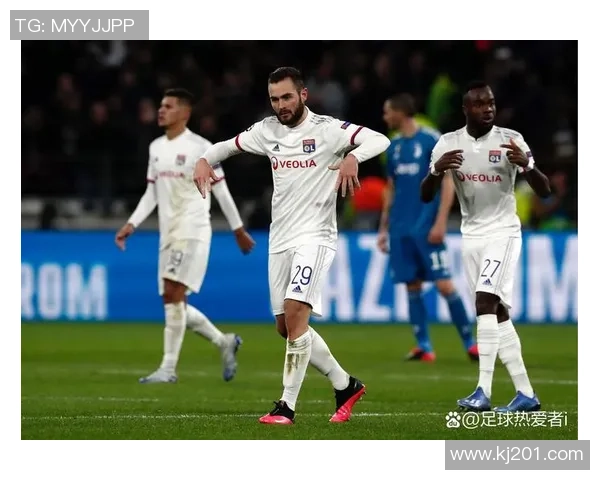 里昂战胜巴萨引发全场狂欢转会传闻再度升温