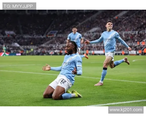 足总杯巴萨大胜曼城乌龙球引发争议判罚全场沸腾