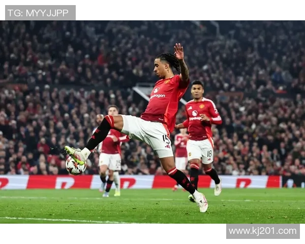 曼联战胜巴萨1-0精彩瞬间引爆全场激情回顾