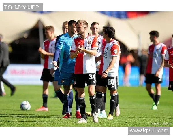 欧联杯精彩对决:里昂与那不勒斯战成平局战术分析与精彩瞬间回顾 欧联杯精彩对决:里昂与那不勒斯战成平局战术分析与精彩瞬间回顾