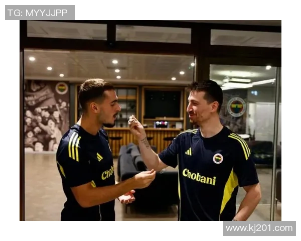 友谊赛平局本菲卡与利物浦激战成和赛后点评引发球迷热议