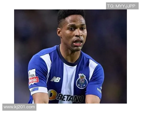 国王杯波尔图与尤文图斯战平红牌争议引发全场热议与转会传闻