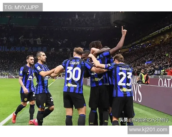 意甲焦点战巴萨逆转国米五球狂胜争议判罚引发热议
